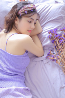 小魔女蒙娜